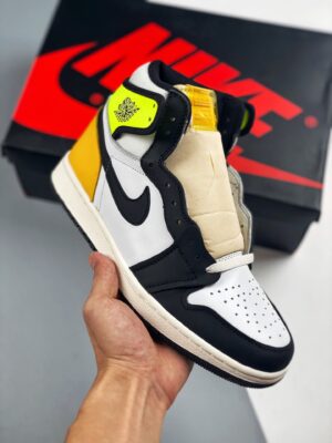 AJ Jordan 1 High OG Volt Gold White/Volt/University Gold/Black 555088-118