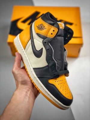 AJ Jordan 1 High OG Yellow Toe 2022 Black/Taxi-White 555088-711