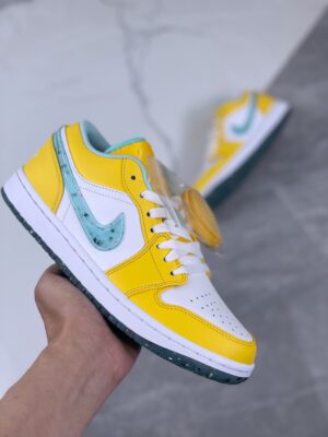 AJ Jordan 1 Low SE GS 'Recycled Grind' DX4375-800