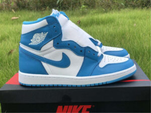 AJ Jordan 1 Retro UNC