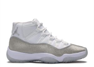 AJ Jordan 11 Retro 'Vast Grey' Unfading Sneaker